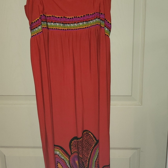 Dress - Picture 2 of 6